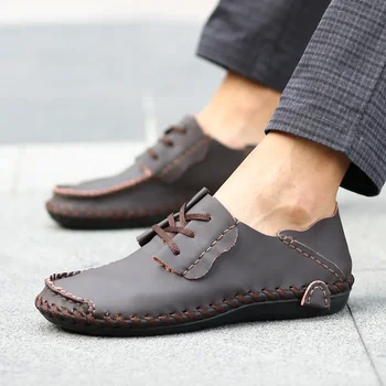 Erkek Deri rahat ayakkabılar 2023 Yaz Yeni Lace Up Düşük Üst sürüş ayakkabısı Erkekler için Yumuşak Taban Nefes Erkek üzerinde Kayma yürüyüş ayakkabısı