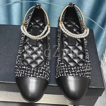 Yeni Patchwork Tatlı düz ayakkabı Karışık ColorWomen Loafer'lar Günlük Tembel Tek Ayakkabı Ofis Bayanlar Kariyer Ayakkabı İnci Zincir Dekor