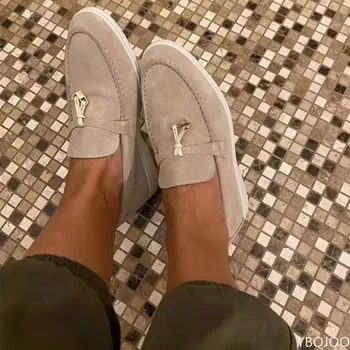 2022 Yeni Kadın Flats Ayakkabı Moda Loafer'lar üzerinde Kayma Bayanlar Rahat İnce Saçak makosen ayakkabı Yürüyüş Sneakers Kadınlar için