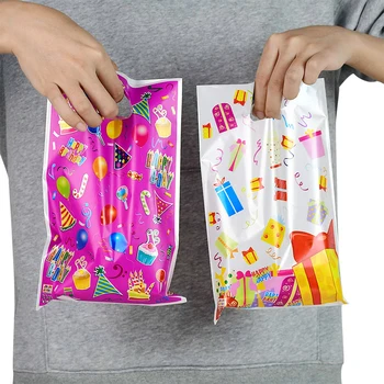 10 adet / grup Baskılı hediye keseleri Plastik Şeker Çantası Çocuk Parti Yağma Çanta Çocuk Erkek Kız Çocuklar Doğum Günü Partisi İyilik Malzemeleri Dekor