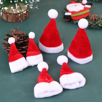 2 ADET Noel Baba Şapka Mini Noel Şapka Çocuklar için Noel Hediyesi Dekorasyon 1/12 Ölçekli Bebek Aksesuarları Dollhouse Minyatür