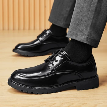 İngiliz Tarzı erkek Düz Deri 2023 Yeni Sonbahar Rahat Derby Ayakkabı Dantel-up Erkekler Elbise Ayakkabı Hafif Zapatos De Hombre