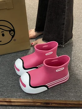 Kadın Botları Yaz Dış Giyim yağmur çizmeleri Su Geçirmez kauçuk ayakkabı 2023 Yeni Kaymaz Platform Çirkin ve Sevimli Büyük Ayak Çizmeler